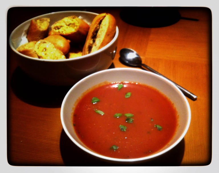 Slow Cooker Tomato & Basil Soup